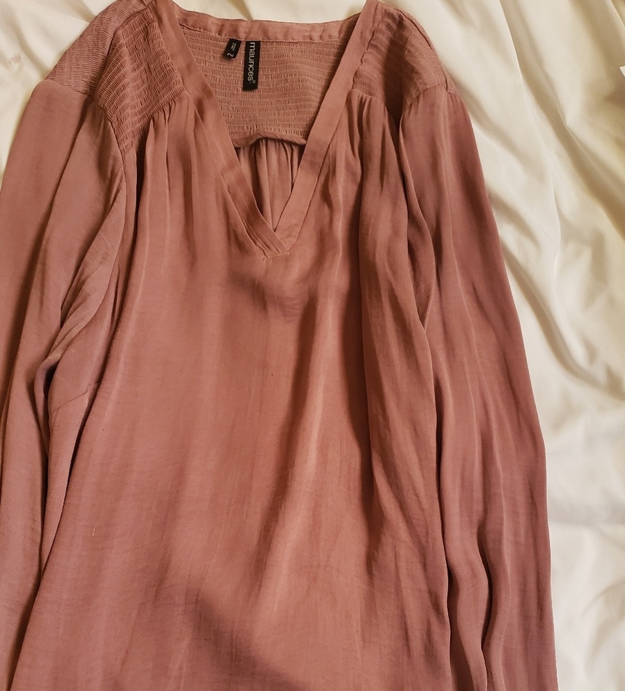 Light and comfortable blouse